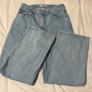 Abercrombie & Fitch high rise 90s relaxed jeans light wash- 30 curve love short